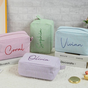 Custom Cosmetic Bag,Embroidered Makeup Bag,Personalized Seersucker Make up Bag,Monogrammed Toiletry Bag,Bridesmaid Gift,Xmas Gift for Her