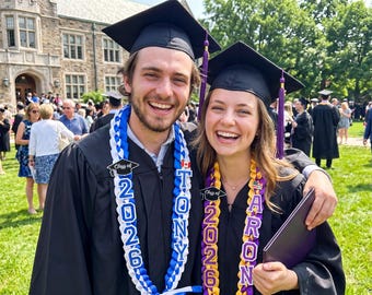 Guirnalda de graduación personalizada con nombre 2026, guirnalda trenzada con cintas en los colores de la escuela, regalo para graduados.