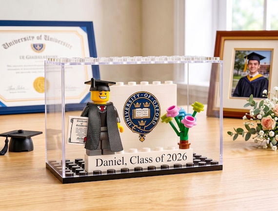 Personalized University Grad Gift,Custom Graduation Figurine, Class of 2026 Keepsake, Graduation School Gifts