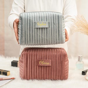 Benutzerdefinierte Make-up Tasche, personalisierte Samtkosmetiktasche, Braut Kulturtasche, Reise-Kulturtasche, Brautjungfer Geschenkideen, Geburtstagsgeschenk, Weihnachtsgeschenk