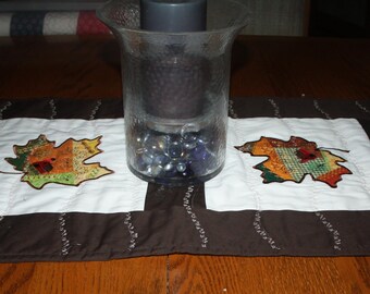 Maple Leaf Table Runner