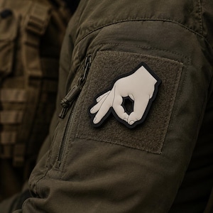 Toppa morale militare tattica in PVC con gioco OK Gesture Circle con velcro e retro in velcro Airsoft Army Funny Chubby