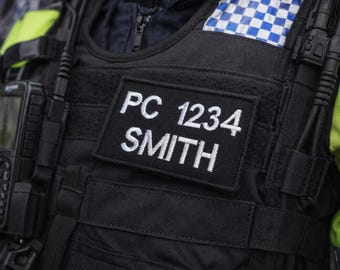 Parche de identificación personalizado de 2" x 3" con velcro para la policía del Reino Unido, número de rango y apellido.