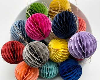 Handmade Round Paper Ornaments: Honeycomb Decor, {Set of 4}