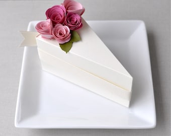 Garden Party Series - PAPER Cream cake wedding favor box with blossom and fuchsia flowers (1 slice)