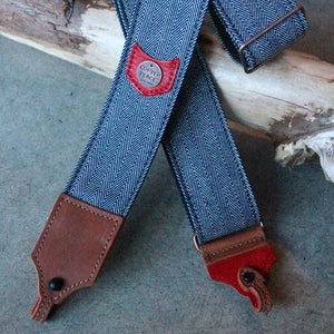 Herringbone Banjo strap.  This is the best banjo strap out there.  Worn by the Avett brothers, Old Crow medicine Show and many more bands.  Copperpeace makes the best guitar straps and banjo straps!