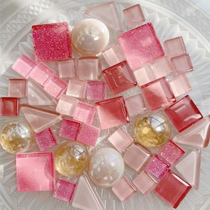 100g 1-2cm pink Assorted shape Glass crystal glossy Mosaic Tiles Finish for Walls Floors Decoration