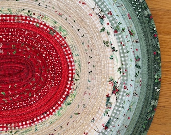 Holiday Christmas Green Red Jelly Roll Oval Throw Rug