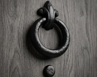 Aldaba de puerta de hierro forjado negro de 125 mm - Aldaba de puerta principal de estilo tradicional de hierro forjado - Estilo rústico de casa de campo o granja