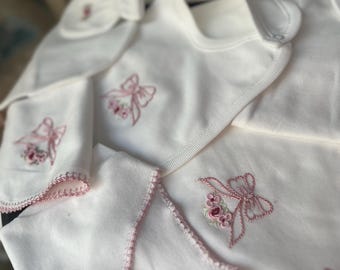 Personalized Newborn Outfit: Embroidered Baby Coming Home Set