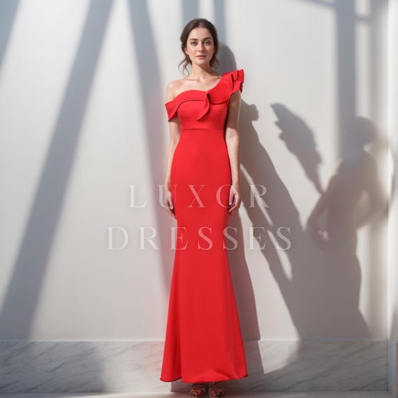 Abito da sposa a sirena con volant rosso – Abito da damigella