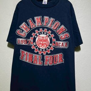 Vintage 90s Arizona Wildcats 1997 Champions Final Four NCAA T-Shirt Size L Vintage Basketball Sports Fan