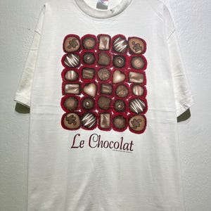 Maglietta vintage del 1992 con scatola di cioccolatini assortiti Le Chocolate, grafica per amanti dei dolci e del cibo, taglia L