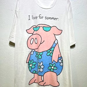 Camiseta vintage de los años 90 con el texto "I Live For Summer Pig", talla XL, dibujo animado