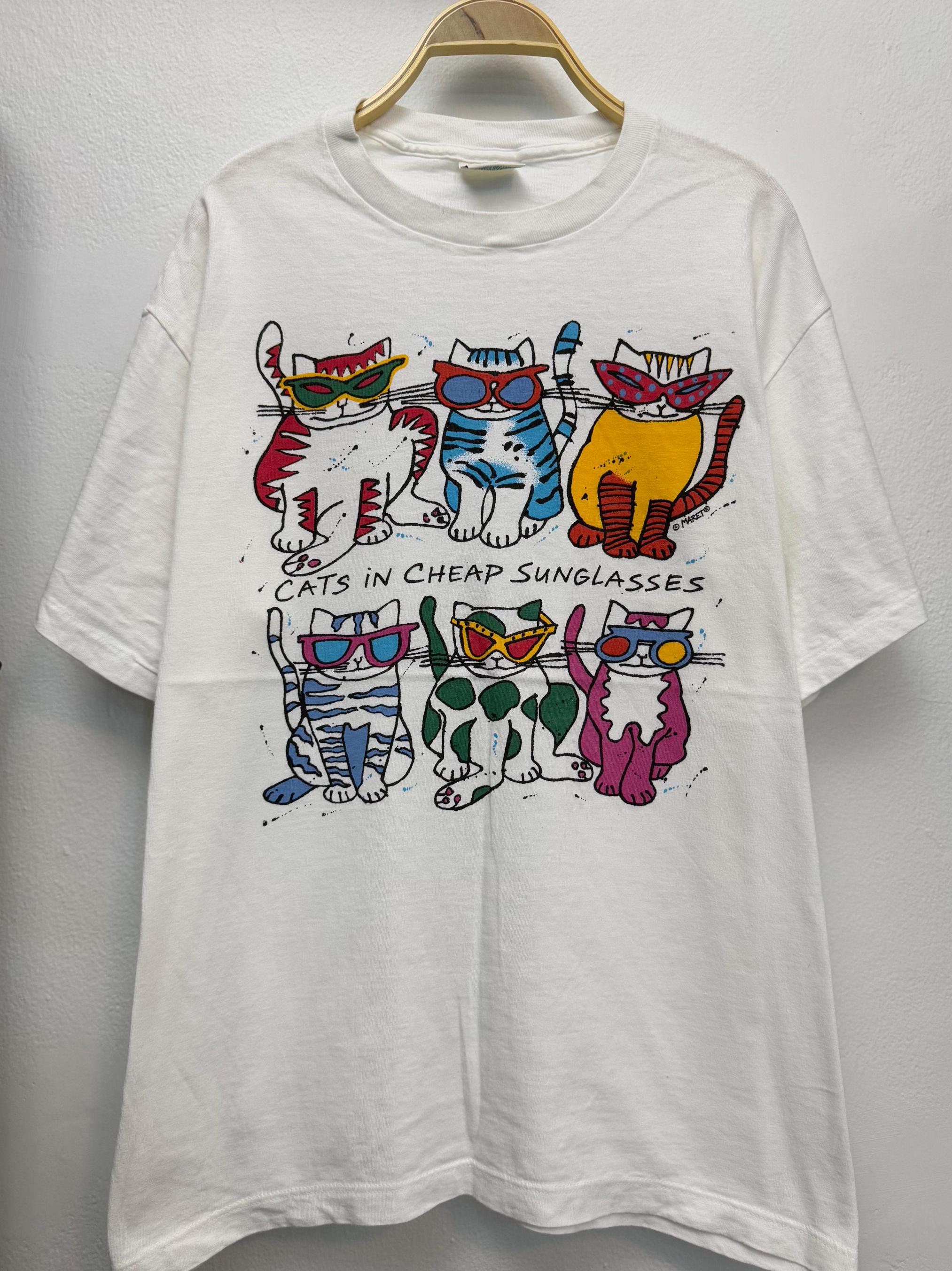 Vintage 90s Cats in Cheap Sunglasses T-shirt Cool Feline Humor Tee