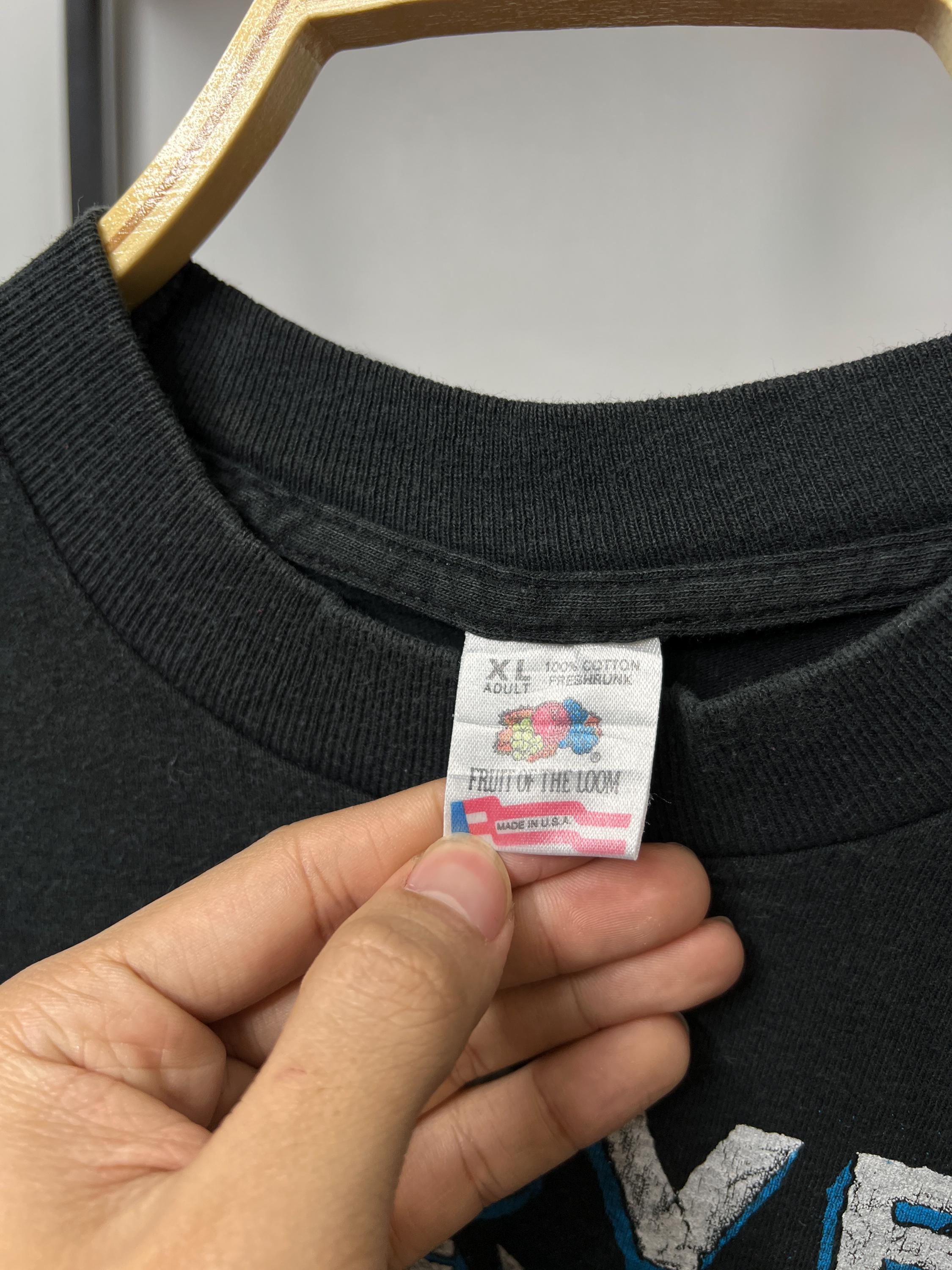 FASHON VICTIM LOVE NEVER DIES Tシャツ　90s Vintage 90s Fashion Victim Love Never Dies T Shirt Size XL NSFW