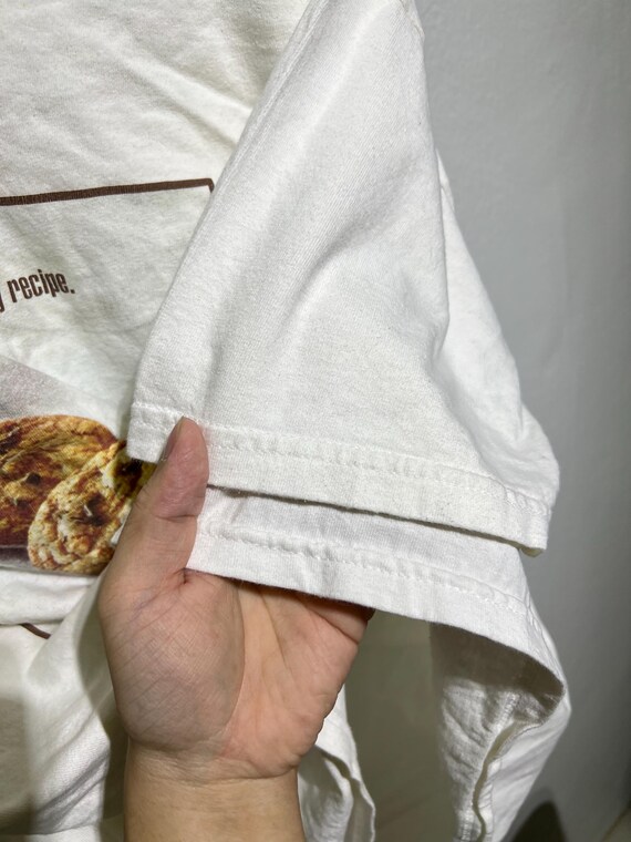 Vintage 90s Stuart Weitzman Cookie Photo T-Shirt … - image 4