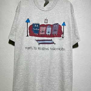 Vintage 90s Families Reading Together Cartoon Books Graphic T-Shirt Library Literacy Education Tee Size L Vintage Cute Reading Promo Shirt