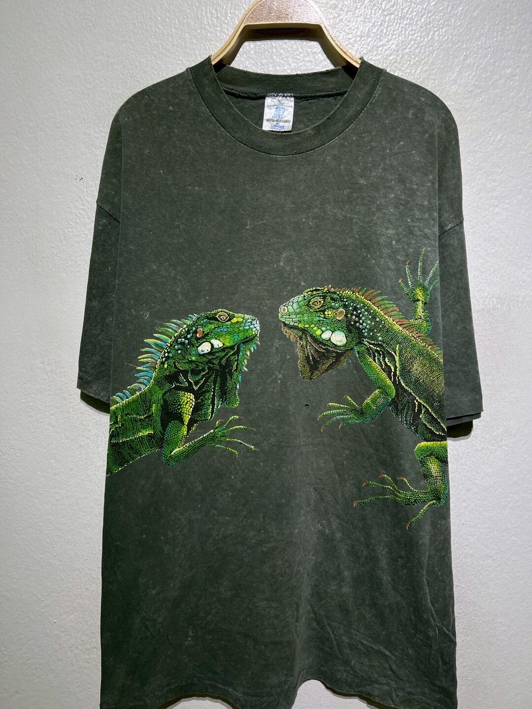 Vintage 90s Iguana Lizard All Over Print T-shirt Size XL Reptile Nature ...