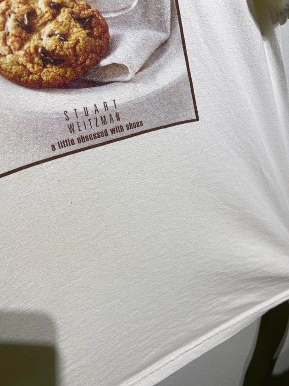 Vintage 90s Stuart Weitzman Cookie Photo T-Shirt … - image 8