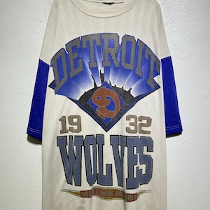 Vintage 90s Detroit Wolves Negro League Baseball T-Shirt 1932 Sports Heritage Graphic Size 2XL
