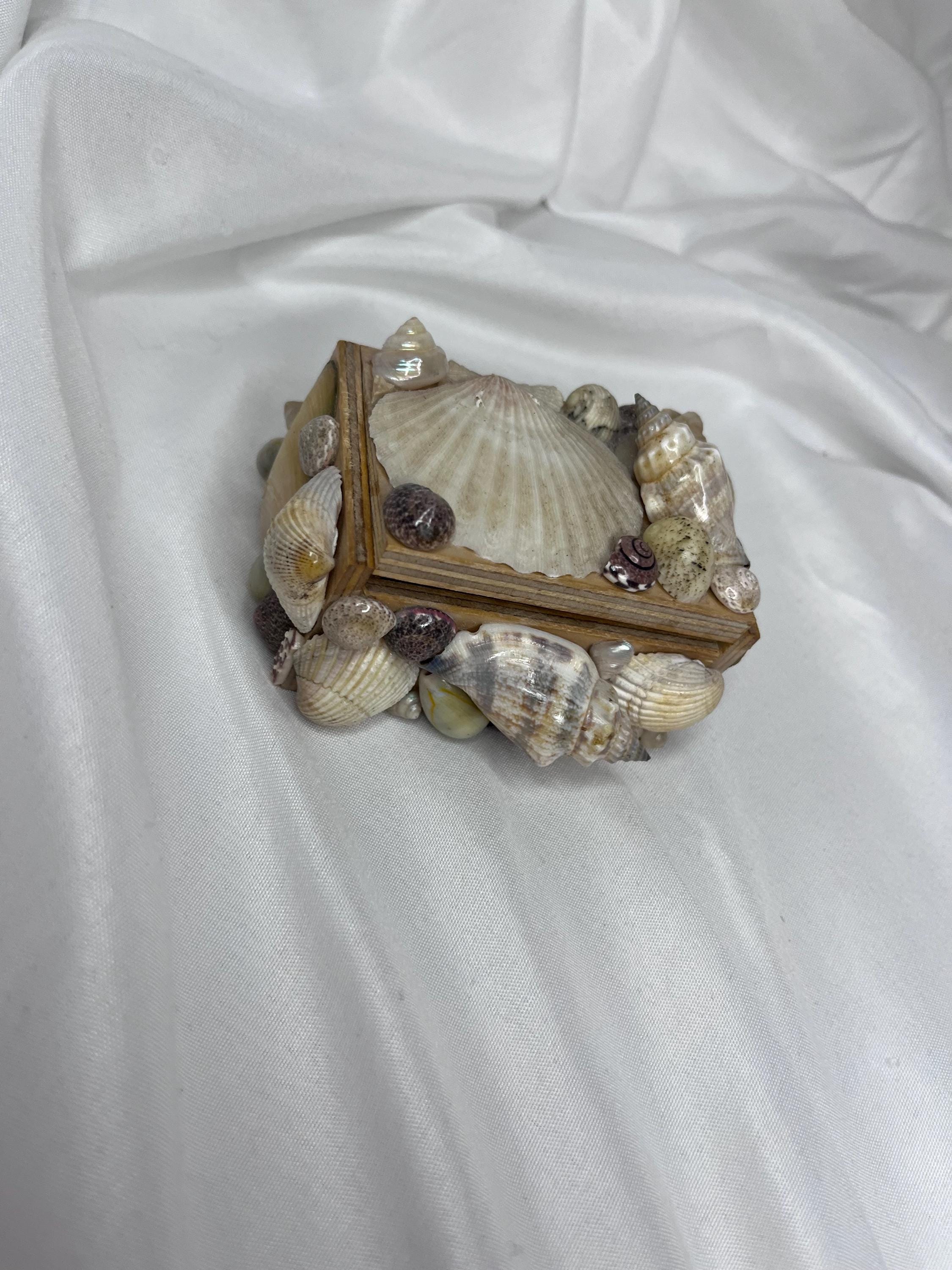 貝殻模様の小さな木製小物入れ - Etsy 日本