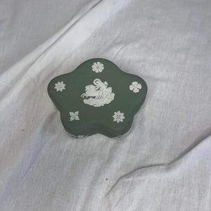 Wedgwood Green Trinket Box