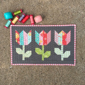 Mini Tulip Market PAPER Quilt Pattern #125