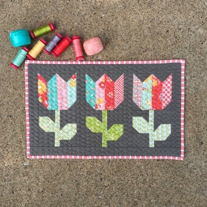 Mini Tulip Market PDF Quilt Pattern #125