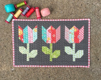 Mini Tulip Market PDF Quilt Pattern #125