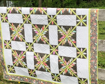 Delighted Pattern #138 PAPER quilt pattern