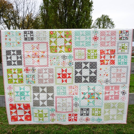 White Flower Bouquets w// Roses on Dark Blue Quilting Fabric by Yard #118