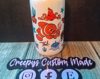 16oz White Glass Cup – Custom Underwater Cartoon Tumbler with Hand Decorated Lid – Ocean Theme Drinkware – Cute Fish Cup