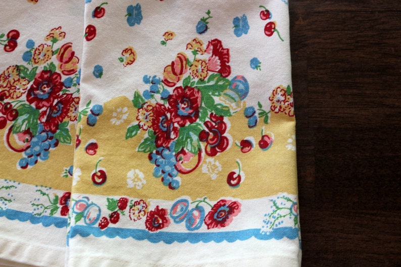 Floral Dish Towel in Granny's Garden Print Cotton Tea Towel Retro Print Kitchen Towel image 3