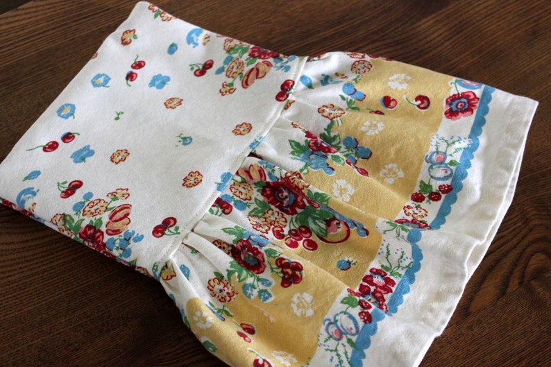 Floral Dish Towel in Granny's Garden Print Cotton Tea Towel Retro Print Kitchen Towel image 5