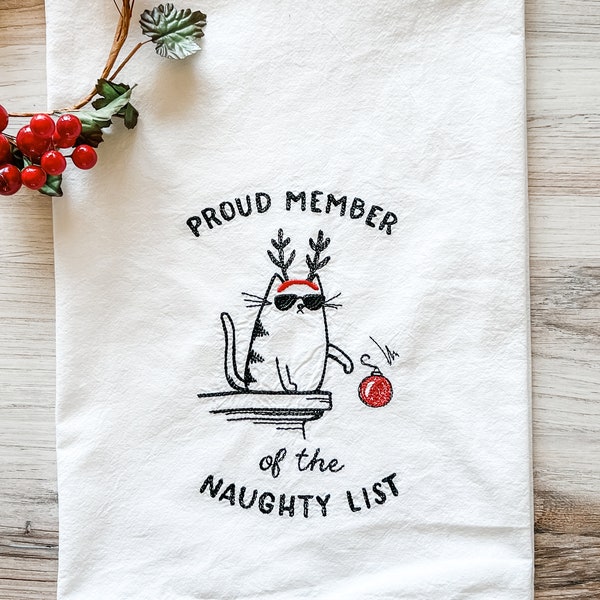 Christmas Cat Towel - Christmas Linens - Christmas Bathroom Towel - Humorous Cat Gift - Cat Lovers Gift - Christmas Decor