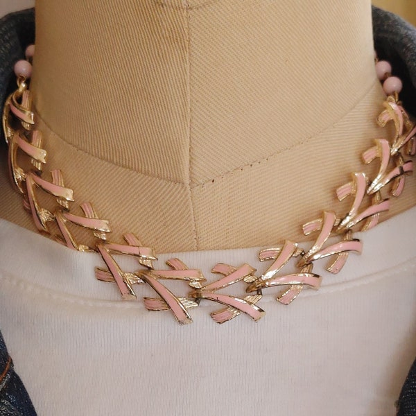Collana Coro Firmato Vintage Tono oro smalto rosa perline