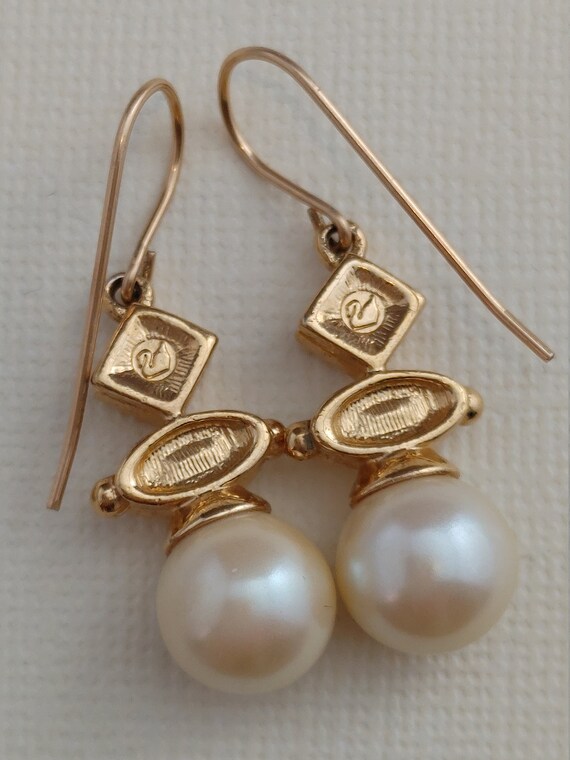 Vintage Signed Swarovski pearl earrings, gold tone - image 5