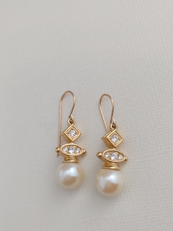 Vintage Signed Swarovski pearl earrings, gold tone - image 7