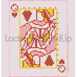 Può includere: Design a punto croce della regina di cuori di una carta da gioco. Il design presenta una combinazione di colori rosa, giallo e rosso con i simboli dei semi negli angoli. Il testo "Lactic Acid Built Up" è visibile.