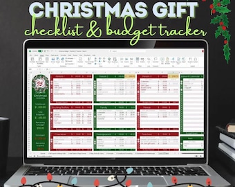 Può includere: Un laptop mostra una lista di controllo dei regali di Natale e un budget tracker. Lo schermo mostra un foglio di calcolo con sezioni per idee regalo e spese. Il testo "CHRISTMAS GIFT checklist & budget tracker" è in alto. Una stringa di luci colorate decora la base del laptop.