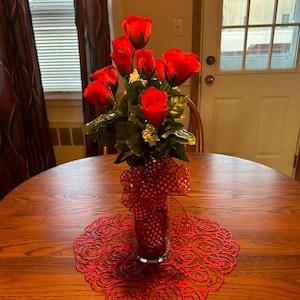 Valentine&#39;s Day 1 Dozen Roses, silk roses