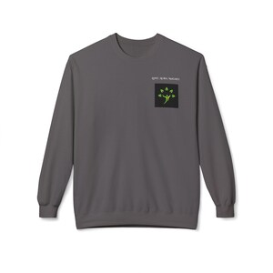 Ímã Love AURA - Moletom unissex de gola redonda em fleece macio e de peso médio - 80% algodão penteado, 20% poliéster, modelagem relaxada imagem 10