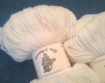 SW Merino/Cashmere/Nylon Sock Yarn - Natural White - 100g Skein