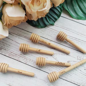 Palitos de madera personalizados para miel, cucharones para miel, palitos para revolver miel, idea de regalo para recuerdo de boda, mini cucharones, palitos de madera para revolver miel, palitos para revolver