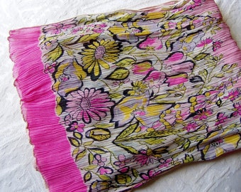 Vintage Scarf - Pink - Floral - Fashion