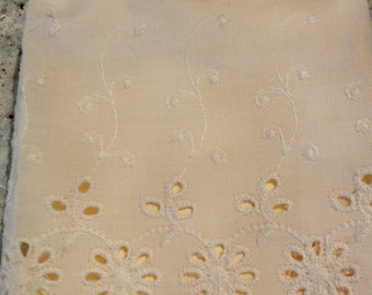 Eyelet Lace - Cream - Wide