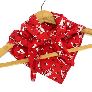 Red Bandana, Vintage western fabric, Cowboy bandana, 20x20 inches, Handkerchief, Handmade