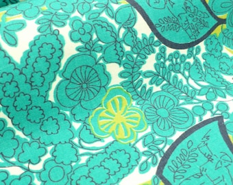 1940's fabric, 1/2 YARD +, vintage fabric, 34" wide, novelty print, Cotton dressmaker fabric, Green