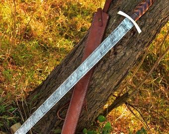 Damascus Steel Sword | Hand Forged Viking Longsword | Real Medieval Knight Blade | Custom Sword for Gift, LARP, Cosplay & Display